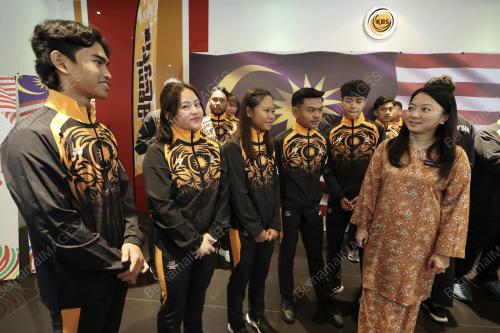 HANNAH YEOH
