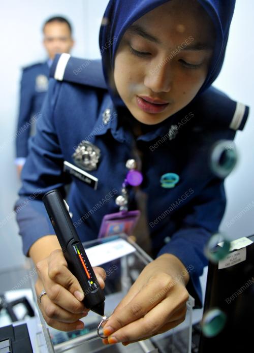 PTJ09_02042015_GST