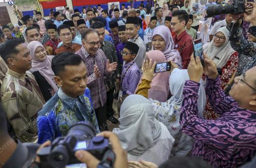 DATUK SERI ANWAR IBRAHIM