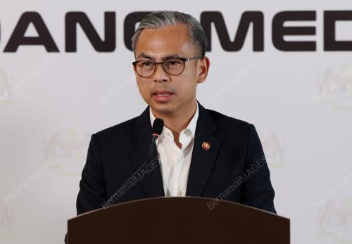 DATUK FAHMI FADZIL
