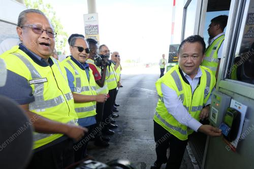 DATUK SERI ALEXANDER NANTA LINGGI