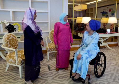 DATUK SERI NANCY SHUKRI