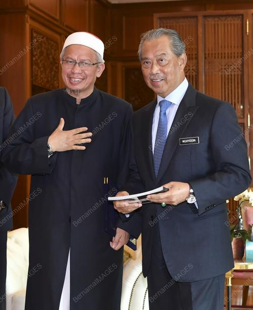TAN SRI MUHYIDDIN YASSIN