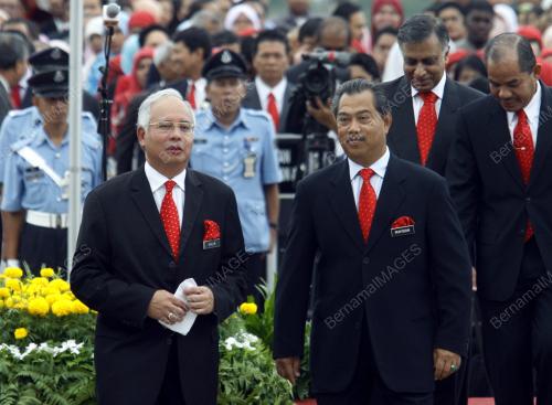 MOHD NAJIB TUN ABDUL RAZAK