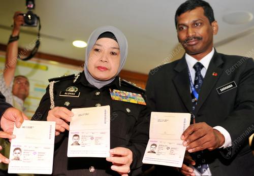 PTJ09_04072014_PASSPORT