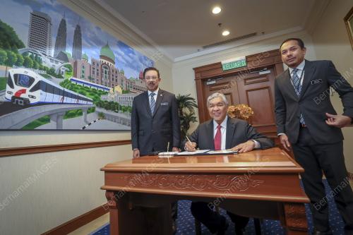 DATUK SERI DR AHMAD ZAHID HAMIDI