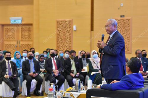 TAN SRI ANNUAR MUSA