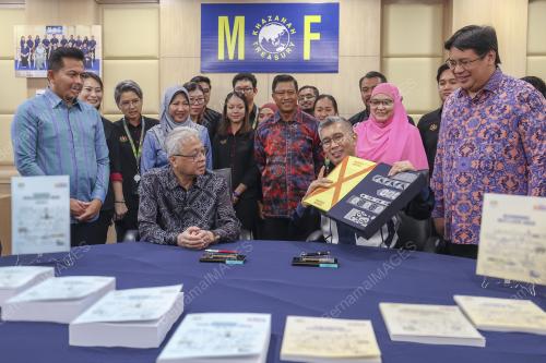 DATUK SERI ISMAIL SABRI YAAKOB