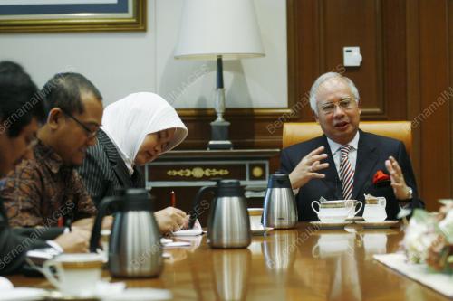 DATUK SERI MOHD NAJIB TUN ABDUL RAZAK