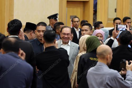DATUK SERI ANWAR IBRAHIM