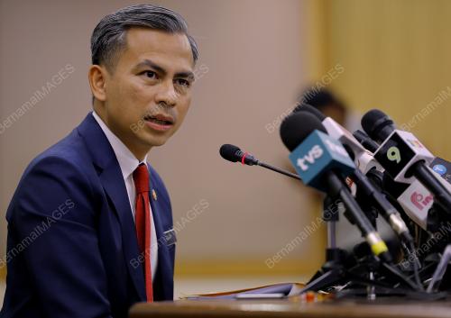 AHMAD FAHMI MOHAMED FADZIL