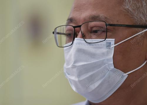 DATUK SERI ISMAIL SABRI YAAKOB