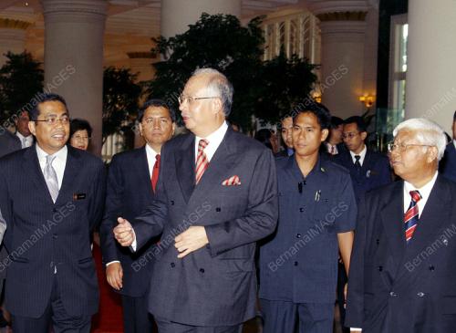 DATUK SERI MOHD NAJIB TUN ABDUL RAZAK
