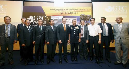 DATUK SERI HISHAMUDDIN TUN HUSSEIN