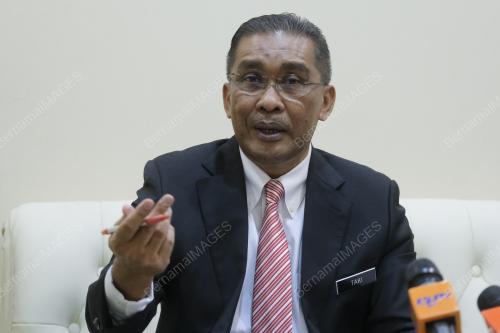 DATUK TAKIYUDDIN HASSAN