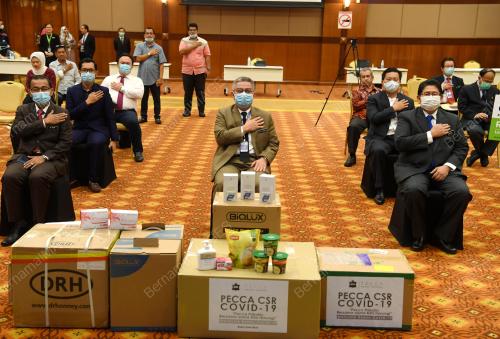 DATUK SERI DR ADHAM BABA