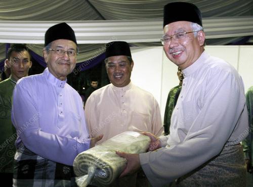 MOHD NAJIB TUN ABDUL RAZAK