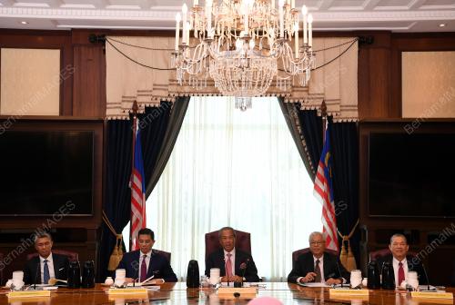 TAN SRI MUHYIDDIN YASSIN