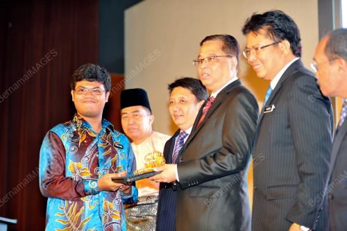 PTJ09_11092015_IJAZAH