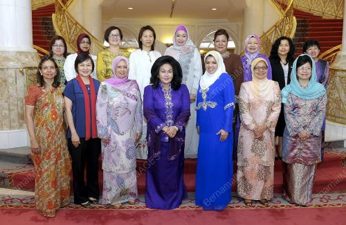PTJ09_12012013_WANITA