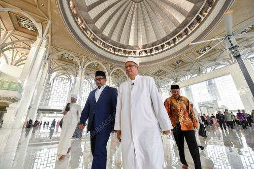DATUK SERI DR ZULKIFLI MOHAMAD AL-BAKRI