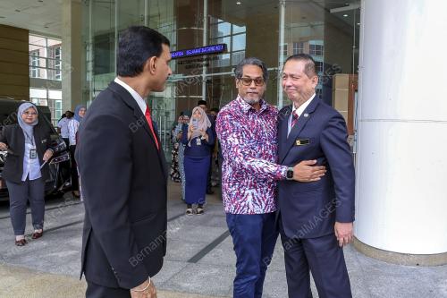 KHAIRY JAMALUDDIN