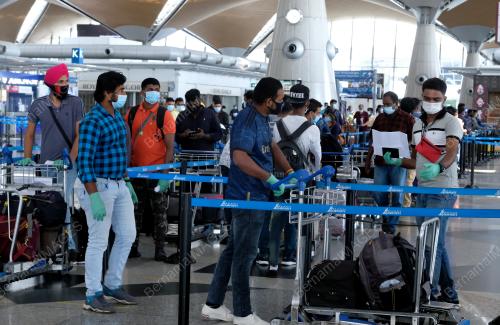 PENERBANGAN KE 100 MEMBAWA RAKYAT INDIA PULANG