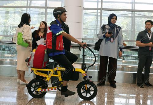 PENAMBAHBAIKAN KLIA TERMINAL 1