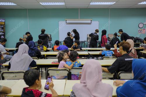 TINJAUAN PERSIAPAN KEMBALI KE SEKOLAH