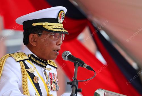 LAKSAMANA MARITIM DATUK MOHD ZUBIL MAT SOM