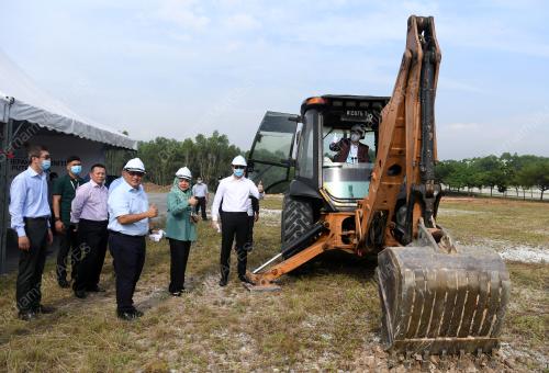 TAN SRI ANNUAR MUSA