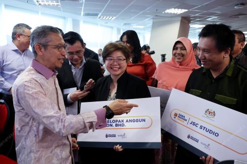 DATUK ABDUL HALIM HAMZAH