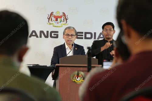 DATUK FAHMI FADZIL