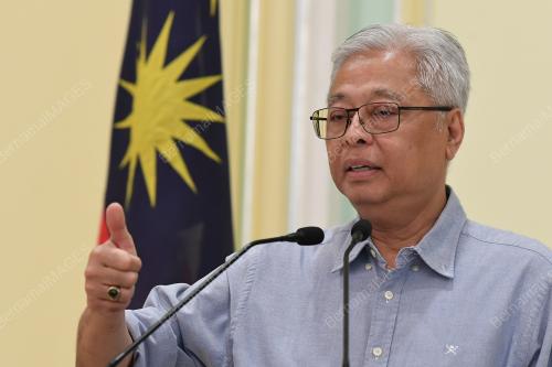 DATUK SERI ISMAIL SABRI YAAKOB