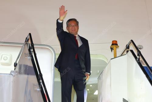 LI QIANG