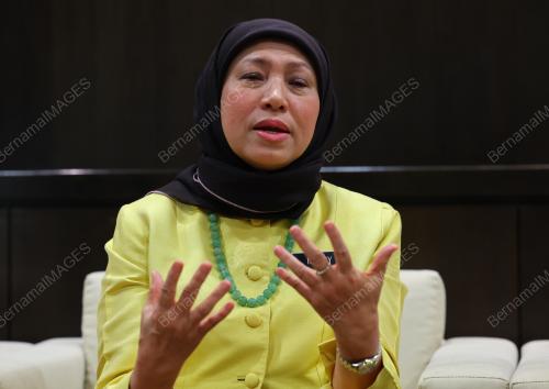 DATUK SERI NANCY SHUKRI