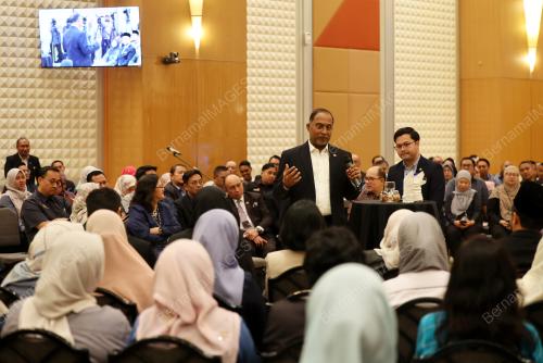 DATUK SERI DR ZAMBRY ABDUL KADIR