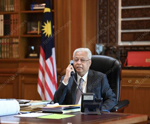 DATUK SERI ISMAIL SABRI YAAKOB