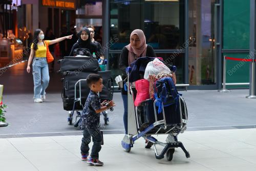 TINJAUAN KLIA TERMINAL 2