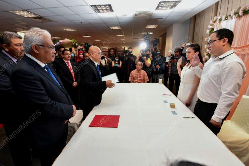 DATUK SERI HAMZAH ZAINUDIN