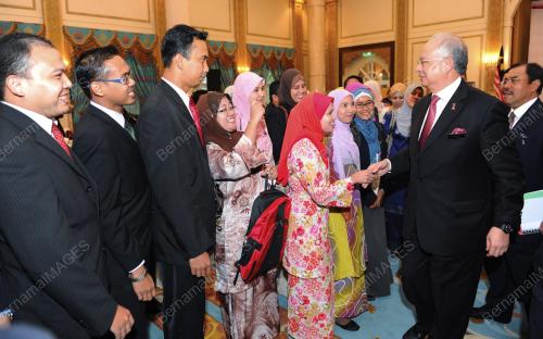 DATUK SERI MOHD NAJIB TUN ABDUL RAZAK