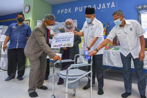DATUK SERI SHAHIDAN KASSIM