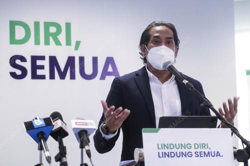 DATUK SERI DR ADHAM BABA & KHAIRY JAMALUDDIN