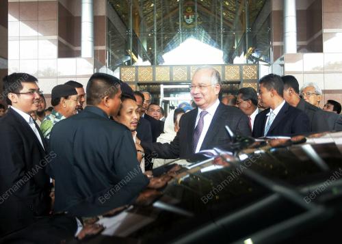 MOHD NAJIB TUN ABDUL RAZAK