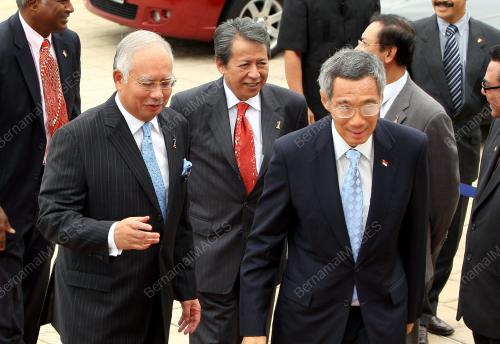 MOHD NAJIB TUN ABDUL RAZAK