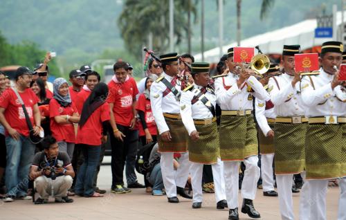 PTJ09_23052012_ATM_BELIA
