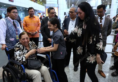 WARGANEGARA MALAYSIA TIBA DARI IRAN