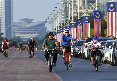 KEMERIAHAN JALUR GEMILANG