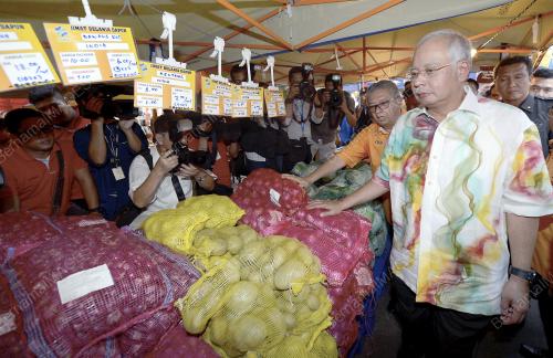DATUK SERI NAJIB TUN RAZAK