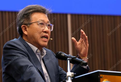 DATUK SERI WONG CHUN WAI